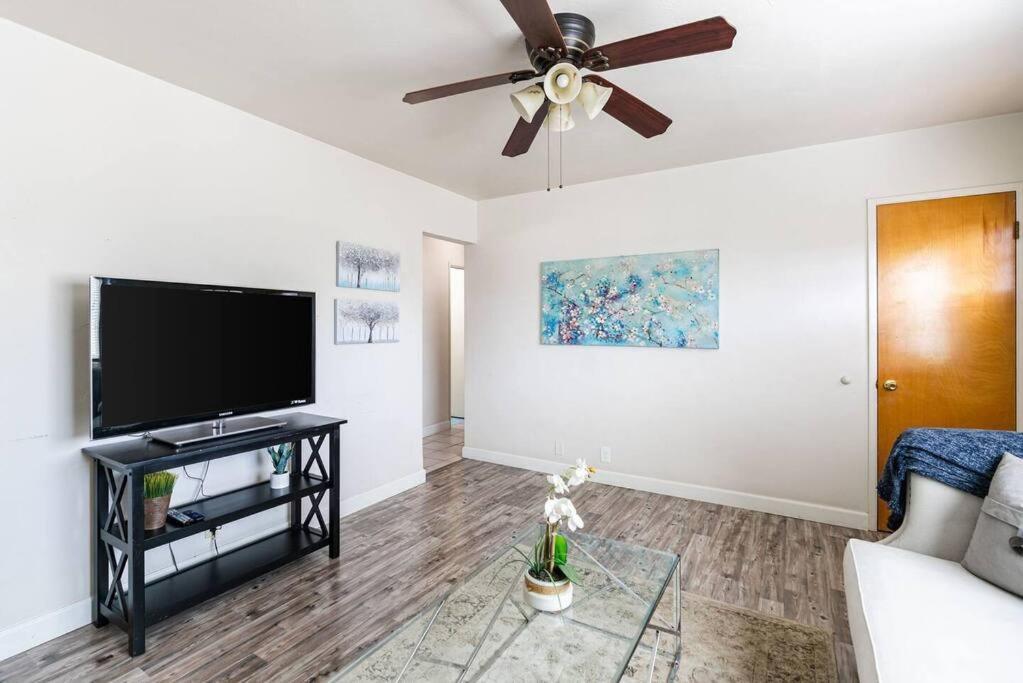 Апартаменты Casa Italia -2Br- Free Driveway Parking For 2 Cars Сан-Диего Экстерьер фото
